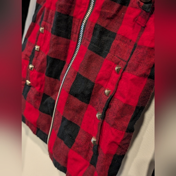 Vintage Tripp NYC Women's Red and Black Hoodie - Picture 3 of 7